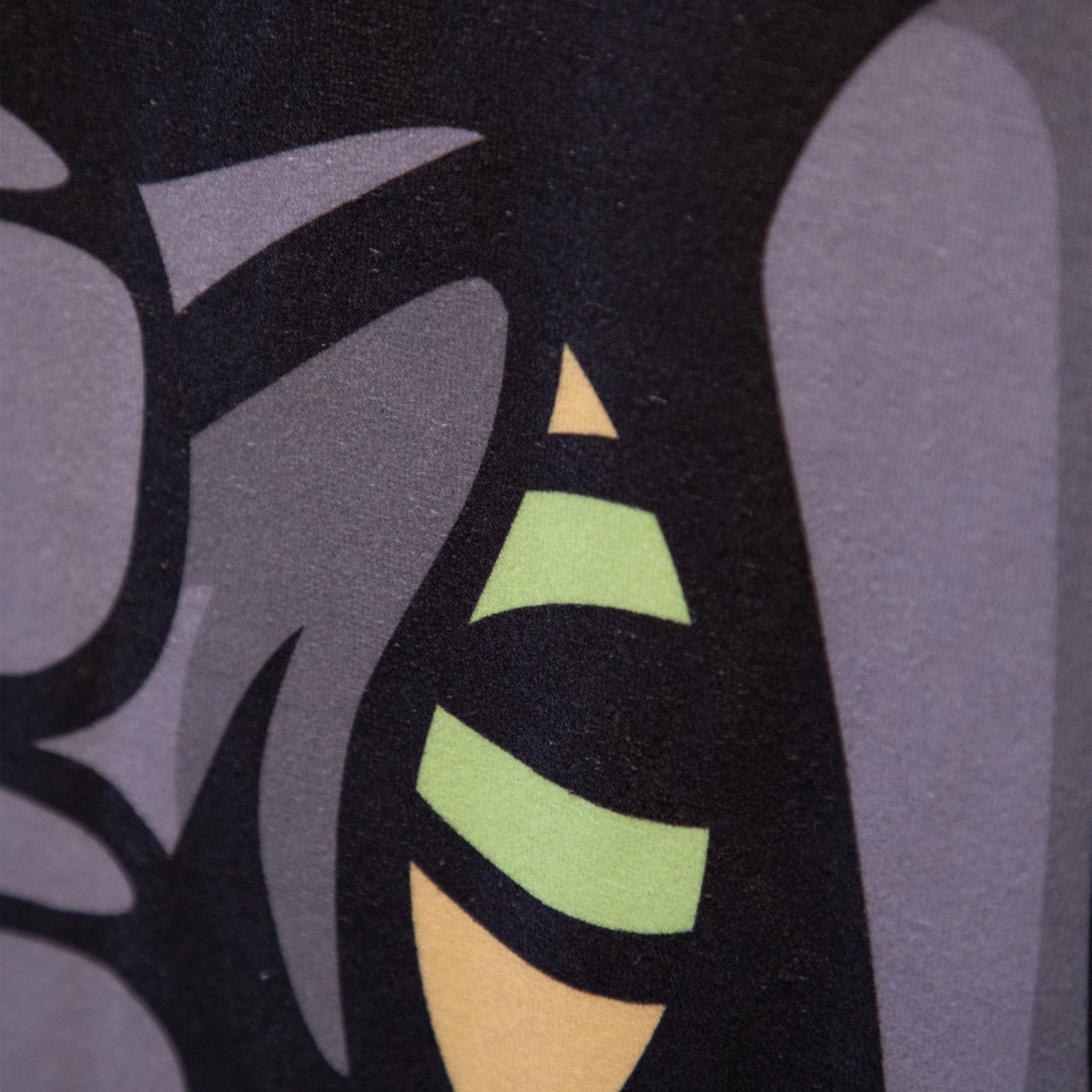 Creepshow Fluffy The Crate Beast Lightweight Beach Towel - Image 3